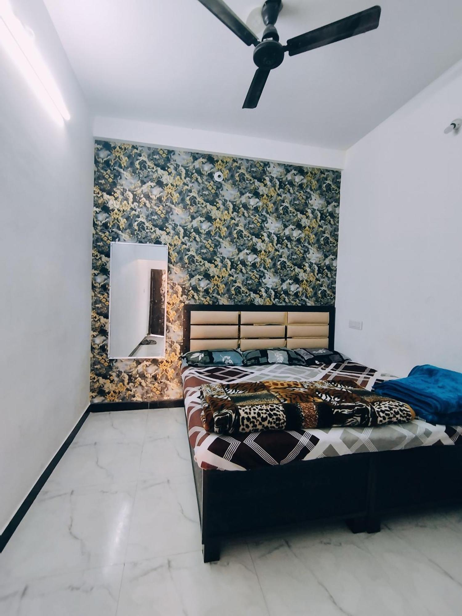 Kalpeshwar Homestay אויאיין חדר תמונה